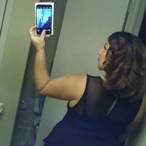 Meet your Posher, Yesenia